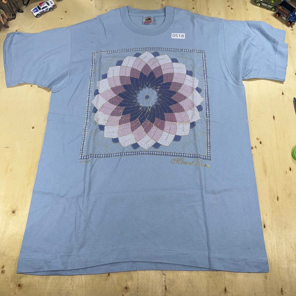 Vintage 90s Mount Dora Florida T Shirt Mens L Mandala Quilt Graphic Made USA